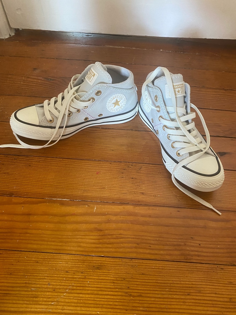 Converse Chuck Taylor All Star Sneakers - Light Blue daisy accents